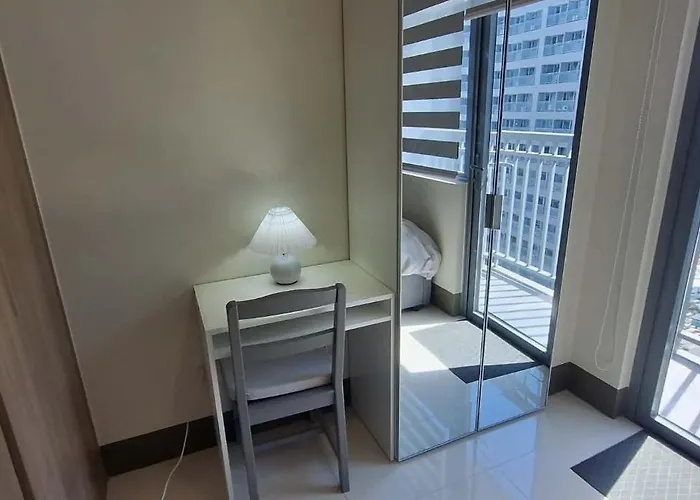 Jcs Staycation Fame Residences