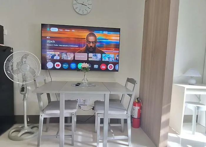 Jcs Staycation Fame Residences Aparthotel 4*