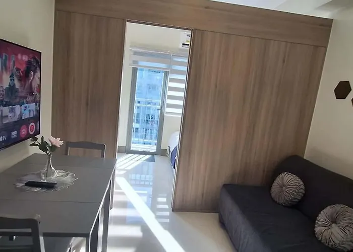 Jcs Staycation Fame Residences